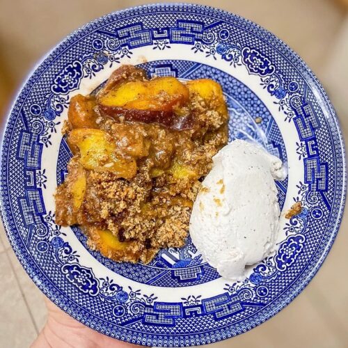 Paleo and Vegan Peach Cobbler